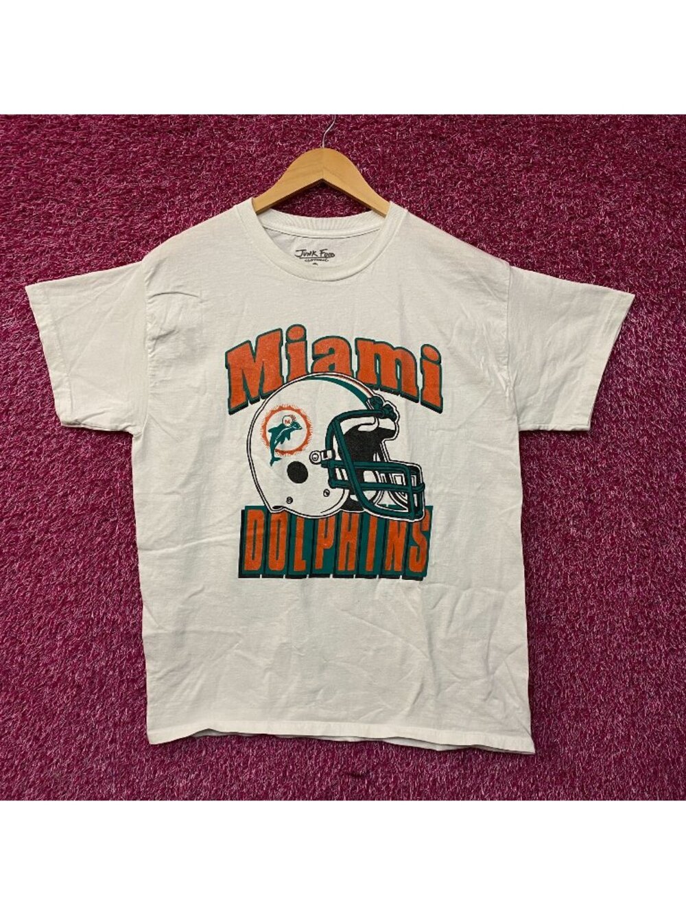Junk Food Miami Dolphins Throwback Helmet Logo T- Shirt Medium